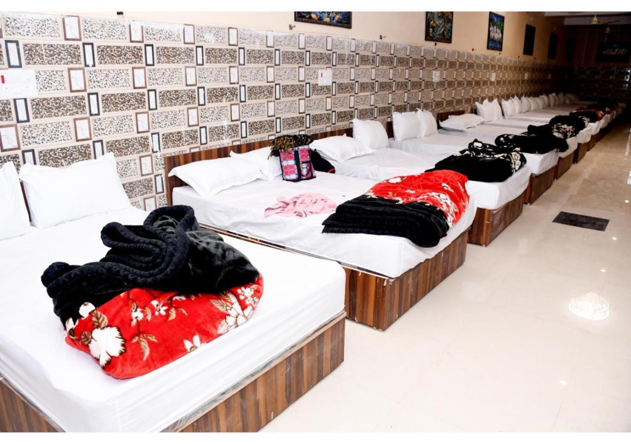 Tirupati Balaji Inn Bageshwar Dham Basāri Eksteriør billede