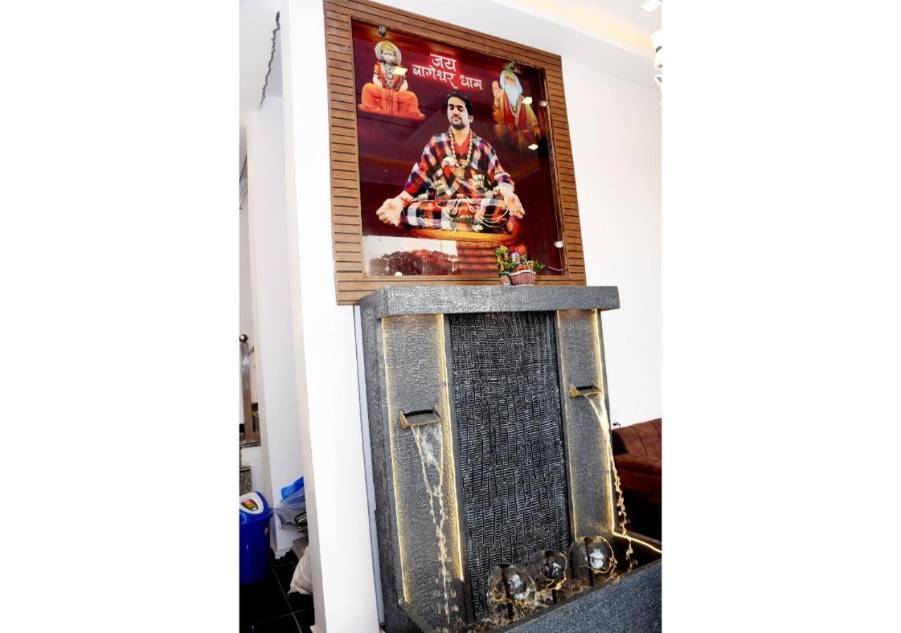 Tirupati Balaji Inn Bageshwar Dham Basāri Eksteriør billede